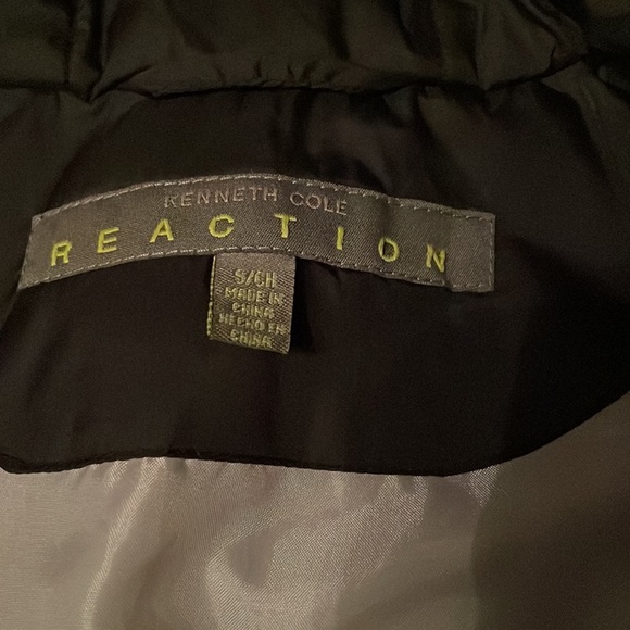 Kenneth Cole reaction black puffer white marks can be removed with eraser - Picture 3 of 3